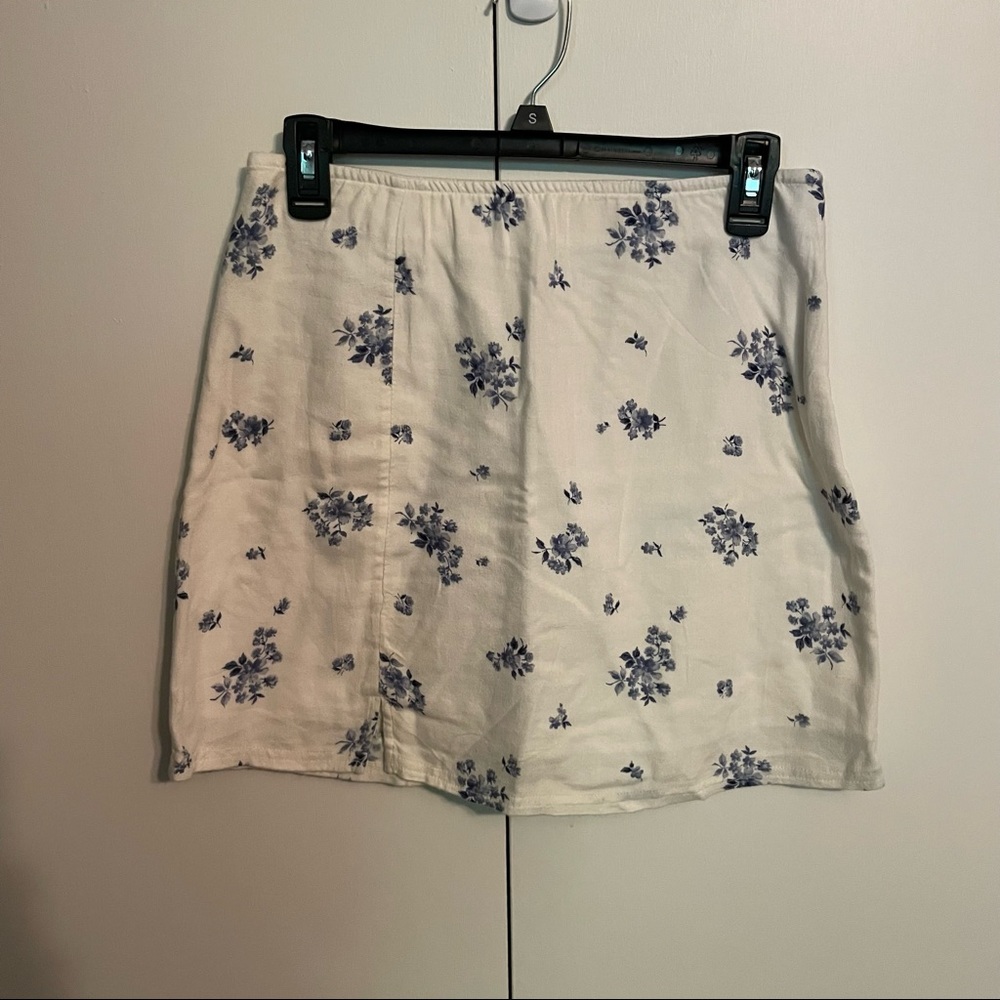 AE floral mini skirt